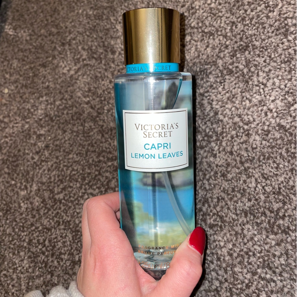 Capri lemon leaves brand new victoria secret spray